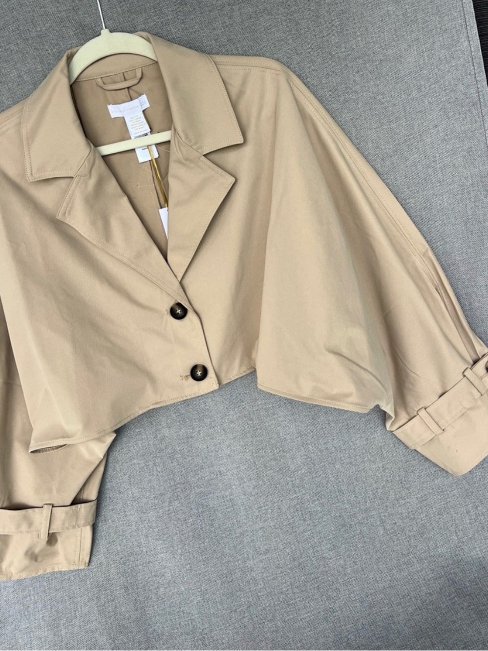 House of Harlow Cropped Beige Women's Trench Jacket- new with tags